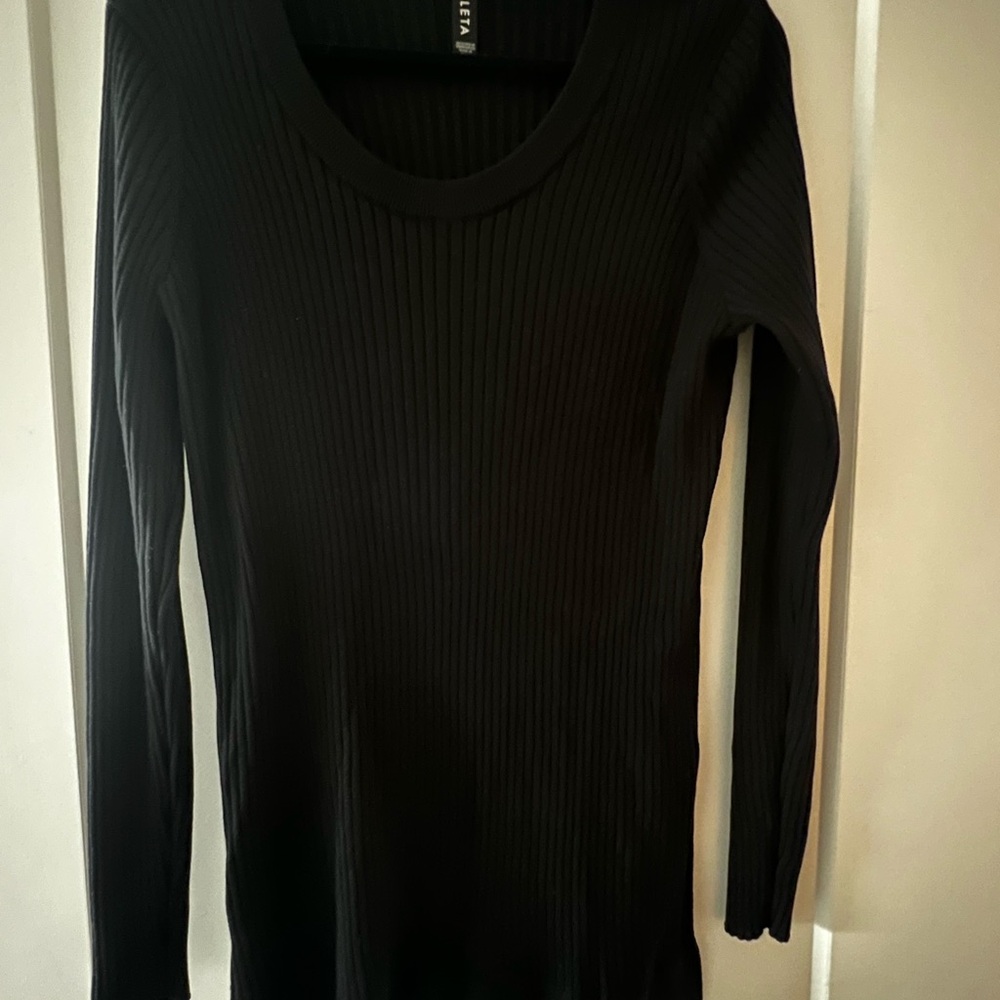 Athleta Black Ribbed Long Sleeve Top